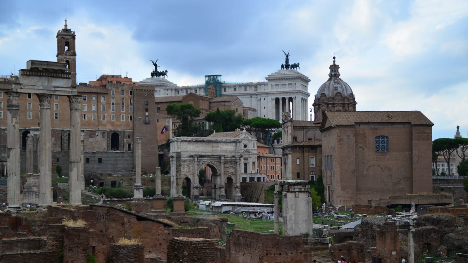 Things to do in Roman Forum