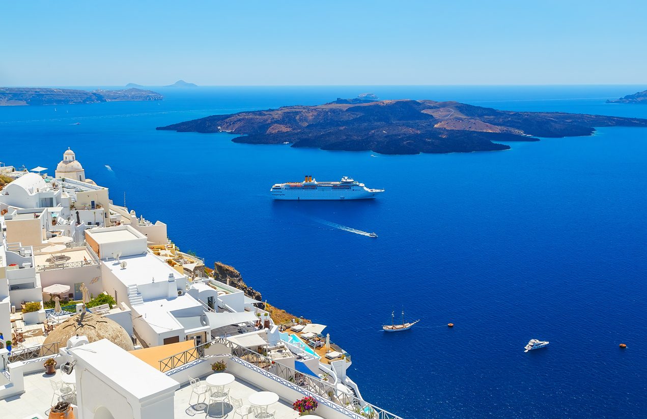 Top 5 Things to do in Santorini